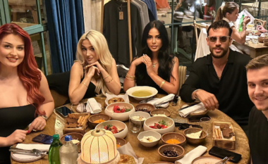 Kader Kicaj publikon foto me disa nga ish-banorët: Darka e të nominuarve, votoni votoni votoni