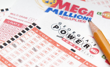 Amerikani fiton një çmim lotarie prej një milion dollarësh në dyqanin që ka vizituar për 20 vjet