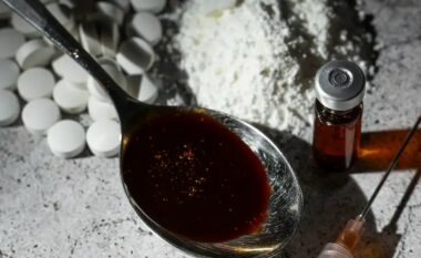 Një “kërcënim në rritje”: Numri i vdekjeve nga droga në BE është rritur dhe njëkohësisht në treg po dalin gjithnjë e më shumë lloje të reja