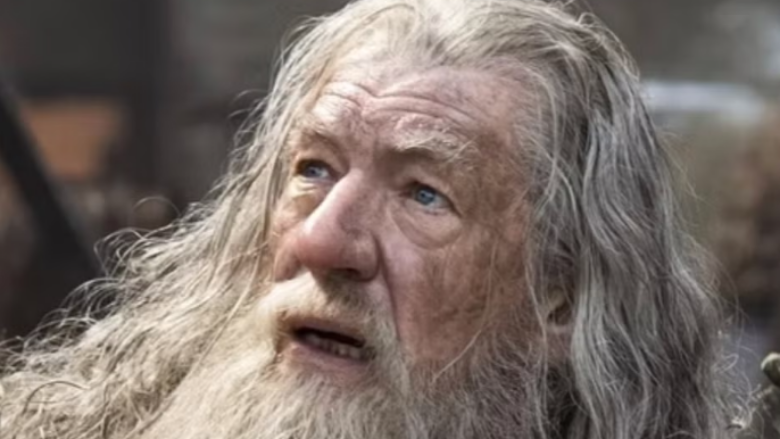 Aktori i “Lord of the Rings” pëson një incident në skenë – rrëzohet gjatë performancës