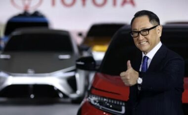 Pavarësisht kritikave ndaj tij, Akio Toyoda është rizgjedhur si kryetar i Toyota-s
