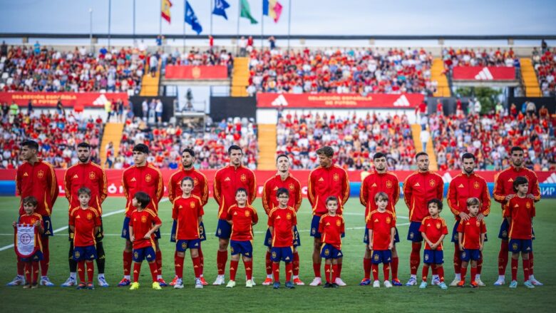 Spanja zyrtarizon listën për Euro 2024, De La Fuente lë jashtë tre yje të mëdhenj
