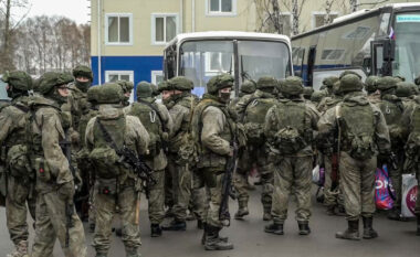 Të burgosurat në front: Përpjekja e dështuar e Kremlinit për përforcime në Ukrainë