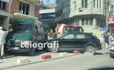 Tre të lënduar në një aksident komunikacioni në Prishtinë