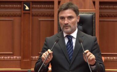 Vula i kaloi Berishës, Alibeaj vendos të mos i bashkohet grupit parlamentar të PD-së