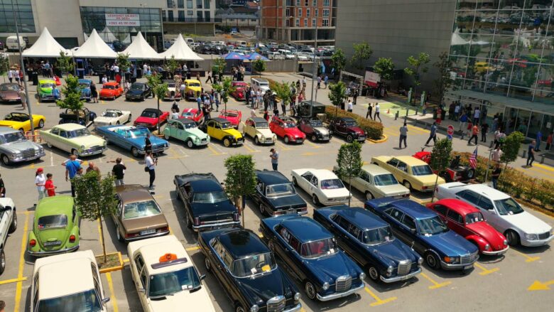 Old Timers Fest 2024: Historia, pasioni dhe veturat e vjetra pushtojnë Prishtinën