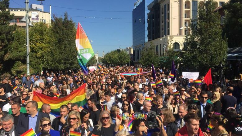 Në Kosovë nis zyrtarisht Java e Krenarisë – iu dedikohet pjesëtarëve të komunitetit LGBTIQ