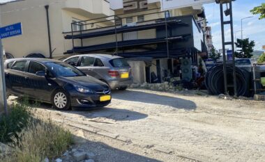 Prishtinë, raportohet për prishje të rrugës në lagjen “Kodra e Trimave”
