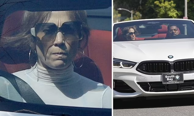 Jennifer Lopez fotografohet e stresuar dhe e mërzitur në veturë, mes problemeve martesore dhe anulimit të turneut