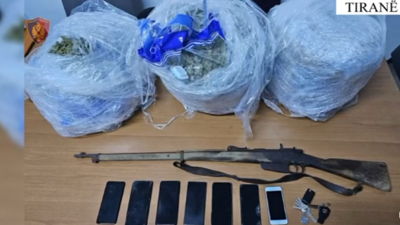 Sekuestrohen 19 kilogram kanabis, arrestohen katër persona në Tiranë