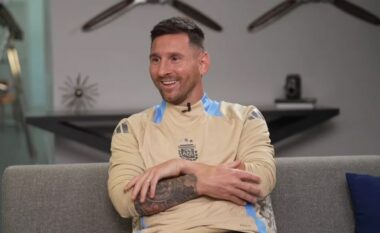 Lionel Messi emëron portierin më të mirë aktual në botë