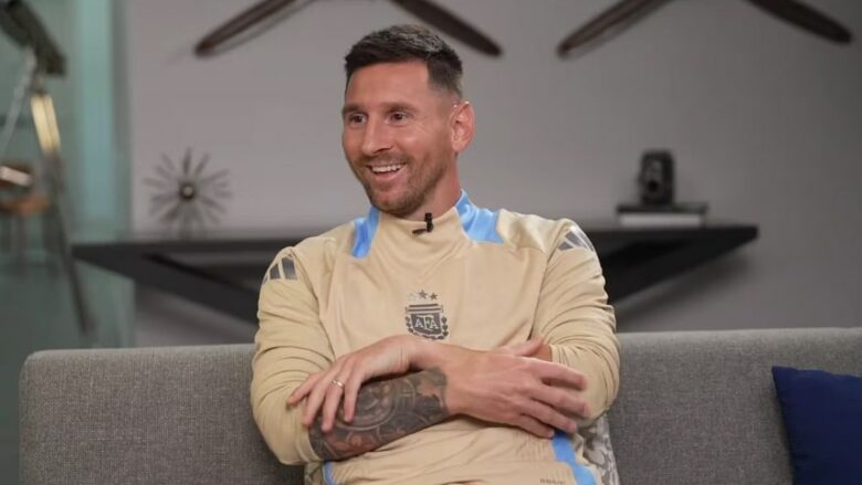 Lionel Messi emëron portierin më të mirë aktual në botë