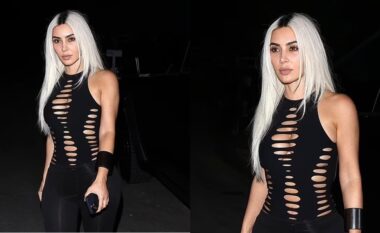 Kim Kardashian shfaqet me një kostum të ngushtë të zi, tregon linjat e saj mahnitëse