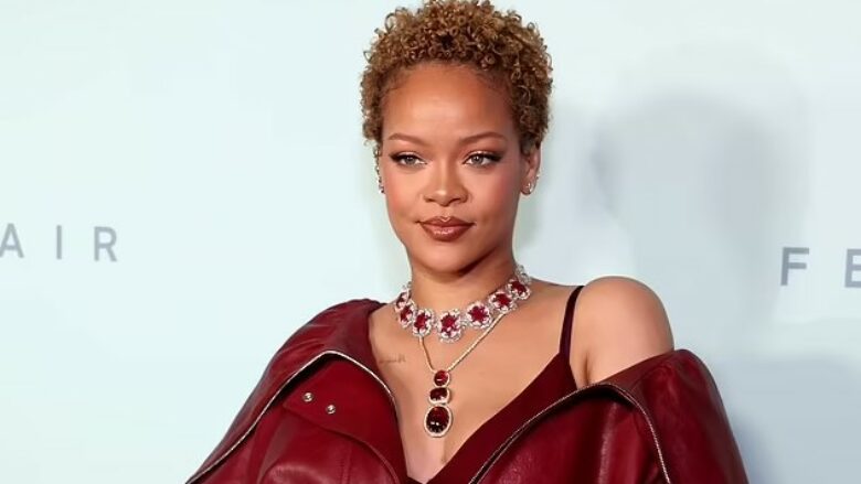 Rihanna tregon sfidën më të madhe që ka përjetuar gjatë shtatzënisë, e cila bëri që ajo të bërtiste “mjaft më”