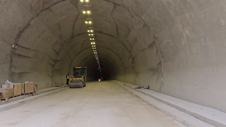 Dalin pamjet nga tuneli i Llogorasë, hapet më 5 korrik