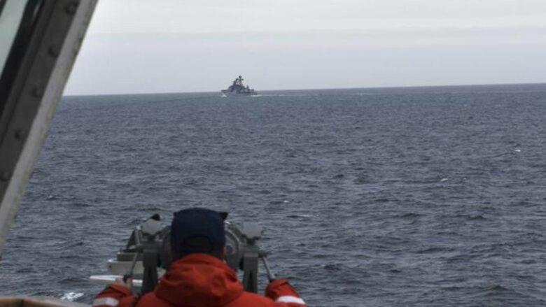 Patrulla e Rojës Bregdetare të SHBA-së hasë në anijet ushtarake kineze në afërsi të Alaskës