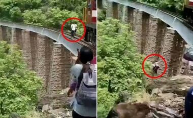 Po realizonin fotosesion mbi urë, çiftin nga India e zë në befasi treni – hidhen nga 27 metra lartësi për t’i shpëtuar vdekjes