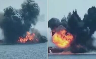 Momenti kur tankeri me naftë hidhet në erë nga Houthi në Detin e Kuq, goditet me dron detarë