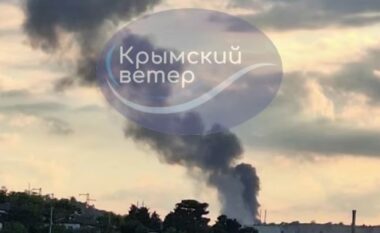 Aeroplanët luftarakë ukrainas bombardojnë një depo municioni të rusëve në Krime