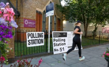 Hapen qendrat e votimit, 46 milionë britanikë votojnë në zgjedhjet e përgjithshme
