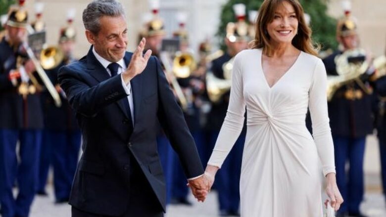 Gruaja e ish-presidentit francez, Carlo Bruni Sarkozy akuzohet për ndikim tek dëshmitarët