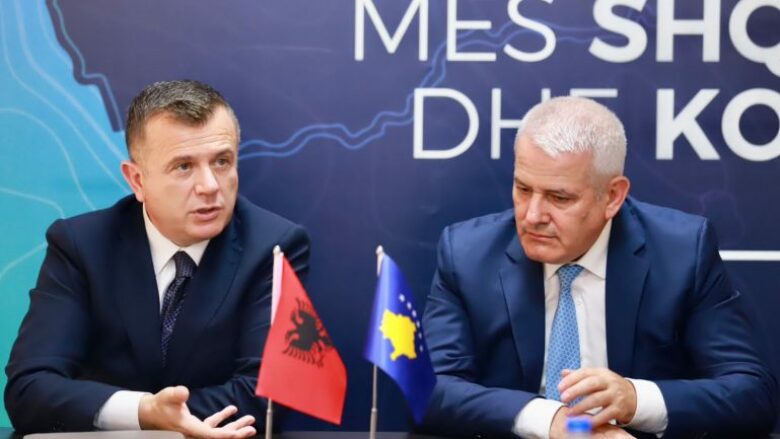 Kosova dhe Shqipëria forcojnë bashkëpunimin kufitar, Sveçla dhe Balla sot nënshkruajnë Protokollin