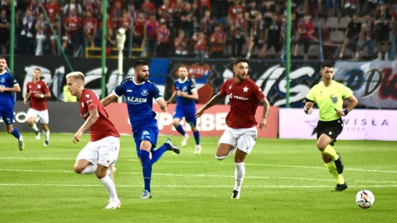 Llapi pëson si mysafir i Wisla Krakow, pranon gol në fillim dhe fund të ndeshjes