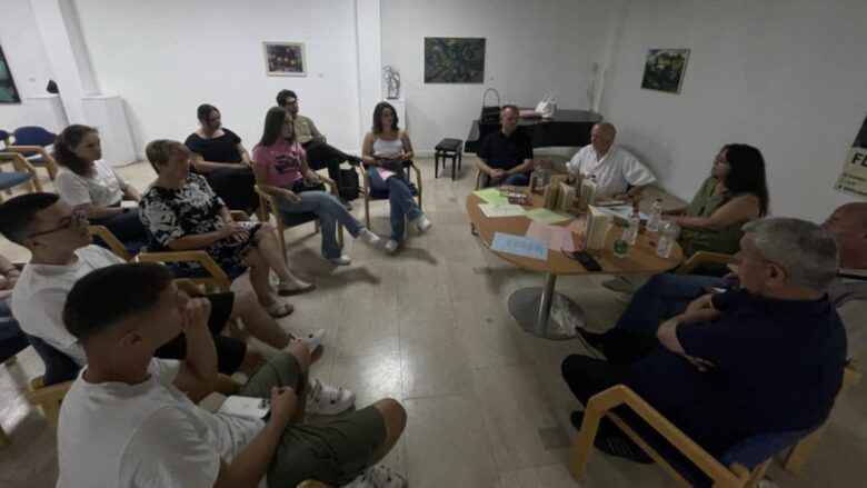 Komuna e Ferizajt organizon takim letrar “Flasim për Kadarenë”