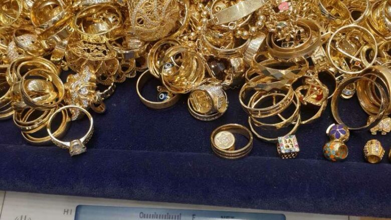 Konfiskohen ari dhe argjend në Prizren, vlera e mallit afër gjysmë milioni euro