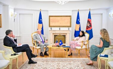 Osmani takon Hovenierin: Heqja e vizave nga BE-ja për bartësit e pasaportave serbe, vendim negativ për Kosovën