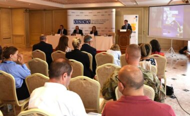 OSBE: Vetëm 22% e rasteve të dhunës në familje përfundojnë me dënim me burg në Kosovë