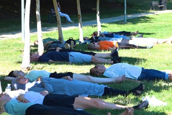 Aktiviteti për përmirësimin e shëndetit mendor, si ndikon meditimi ...