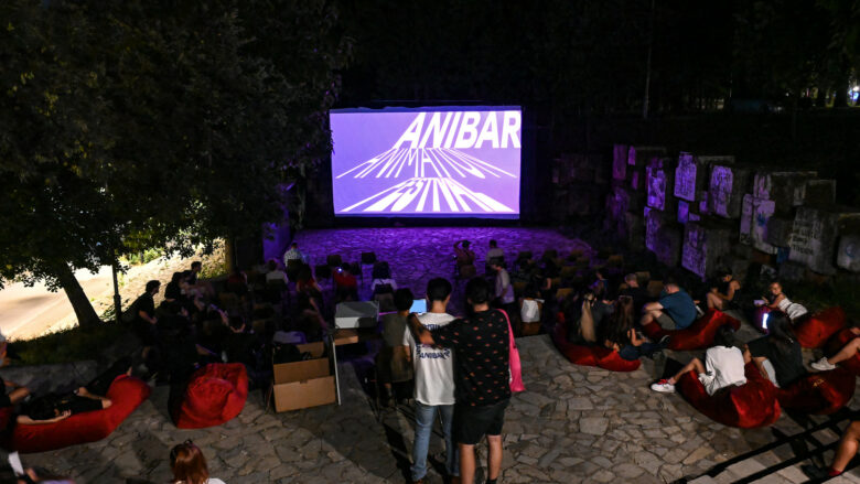 Me disa punëtori të përfunduara, shfaqje të filmave dhe after-party: Dita e pestë e Anibar 2024 u përmbyll me një sërë aktivitetesh