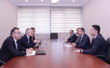 Guvernatori Ismaili mirëpriti shefin e ri të Misionit të FMN-së për Kosovën, e njofton se kanë përmbushur dy rekomandime