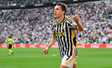 Juventusi i gatshëm ta shesë Chiesan, e njofton Romën për çmimin e sulmuesit italian