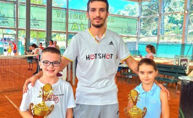 Klubi i Tenisit “HotShot” i sjell Gjakovës dy nënkampionë të rinj