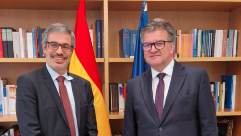 Lajçak diskuton për dialogun Kosovë-Serbi me sekretarin spanjoll për BE-në