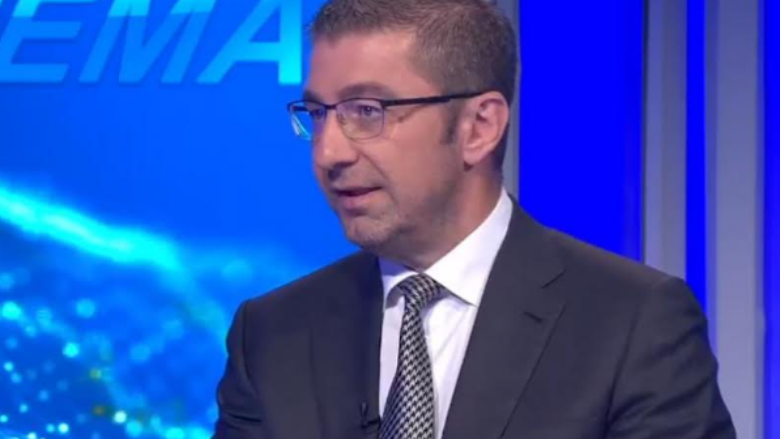 Mickoski paralajmëron padi kundër ish-ministres Sllavjanka Petrovska: Po gënjen dhe më akuzon mua se kam inkurajuar vrasje