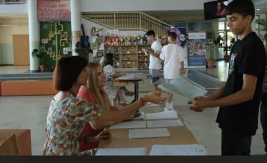 Hapet konkursi për regjistrimin e nxënësve në shkollat e mesme të komunës së Gjakovës