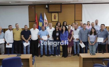 Çertifikohen 13 kryetarët e zgjedhur të Këshillit Lokal në Prishtinë