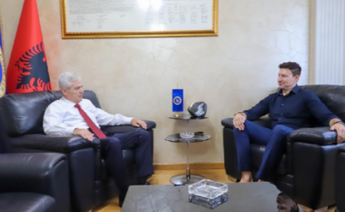 Ahmeti takon ambasadorin Meidani: Shqiptarët po përbuzen, nevojitet platformë për legjitimitet