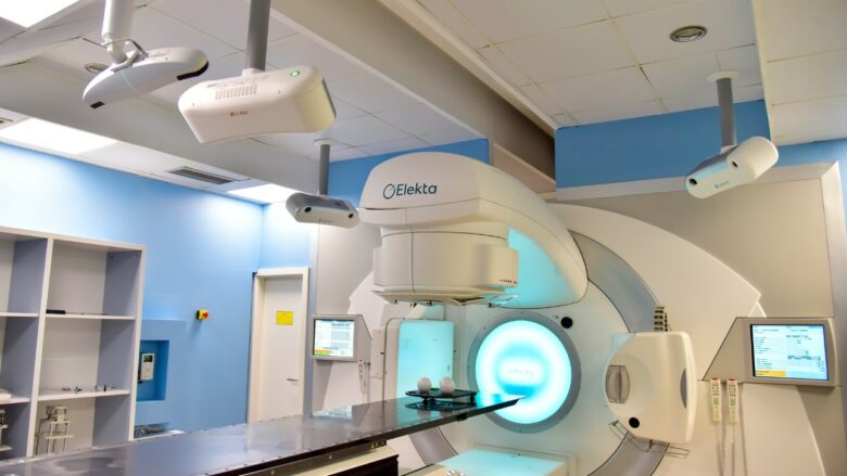 Promovohet sistemi laserik C-RAD në Klinikën e Onkologjisë, pritet të hyjë në funksion brenda dy muajve 
