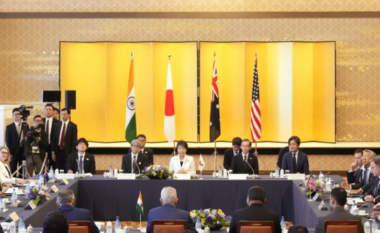 Ministrat e Jashtëm të Japonisë, SHBA-së, Australisë dhe Indisë zhvillojnë bisedime në Tokio për të dënuar veprimet e rrezikshme të Kinës