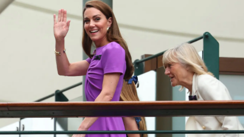 Kate Middleton mori vëmendjen në Wimbledon – shfaqet bashkë me vajzën nëntë vjeçare mes betejës me kancerin