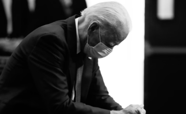 Presidenti Joe Biden përballë ‘izolimit’ fizik dhe politik