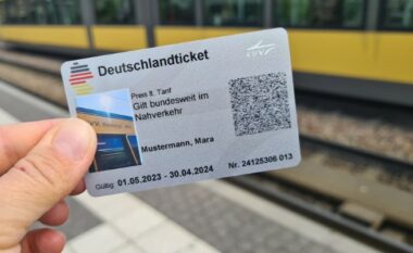 Banorët e Frankfurtit që çregjistrojnë veturën e tyre përfitojnë një vit transport publik falas në Gjermani