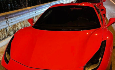 Gara të shpejtësisë mes Ferrari dhe Bugatti, dënohen me nga 400 euro shoferët
