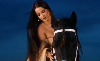 Rina Balaj lanson këngën e re “DashuRinë” – merr vëmendje me paraqitjen në videoklip