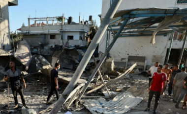Të paktën 16 të vrarë nga sulmi izraelit në një shkollë në Rripin e Gazës