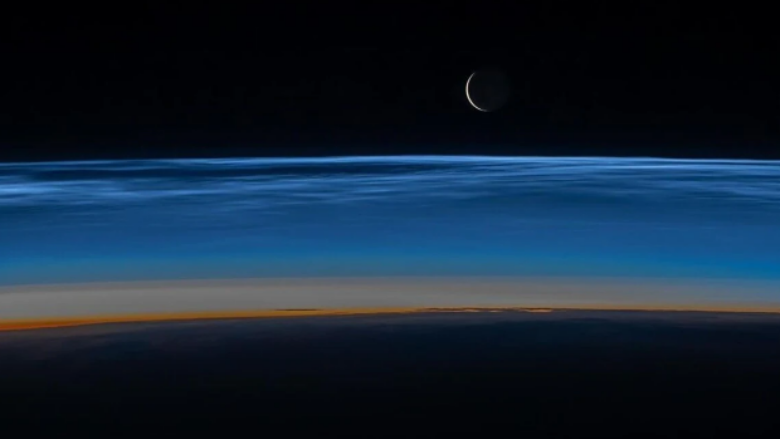 NASA ndan foto të “lindjes së Hënës” nga Stacioni Ndërkombëtar Hapësinor